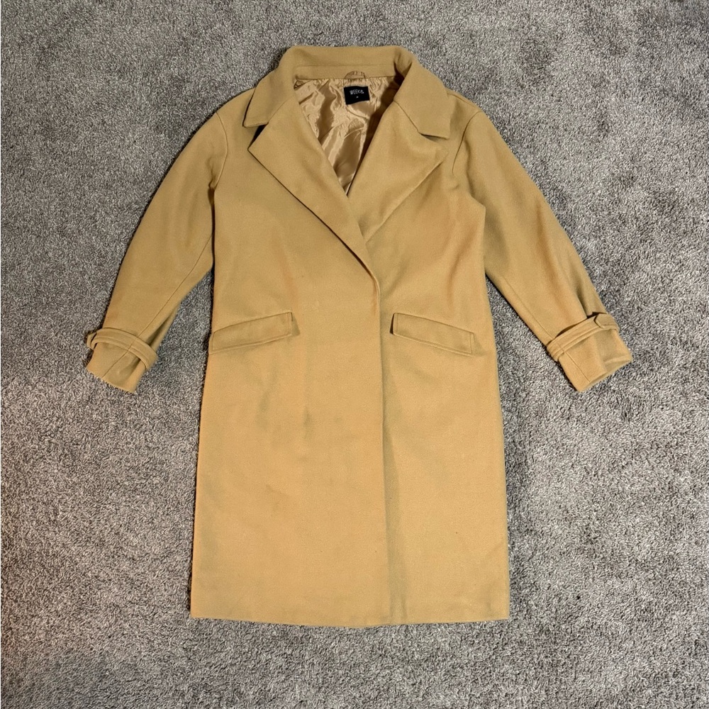Week& Women’s Tan Brown Long Coat Size Medium